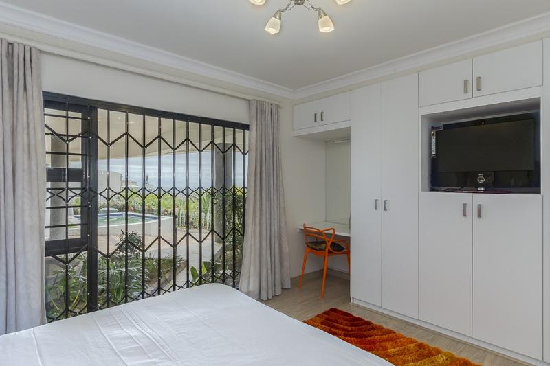 9 Bedroom Property for Sale in Gordon Heights Western Cape